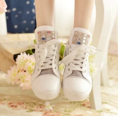 Дамски кецове