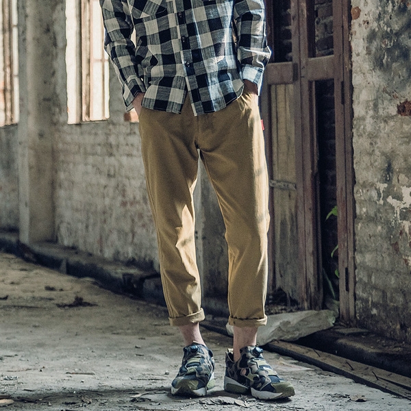 Άντρας περιστασιακή παντελόνι σε τέσσερα χρώματα.