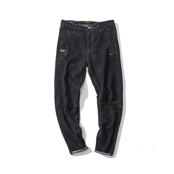 Κομψή απλό τζιν για τους άνδρες ευρύτερο σχέδιο σε σκούρο χρώμα