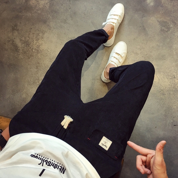 παντελόνια Εντυπωσιακή ανδρών με δεσμούς σε τέσσερα χρώματα.