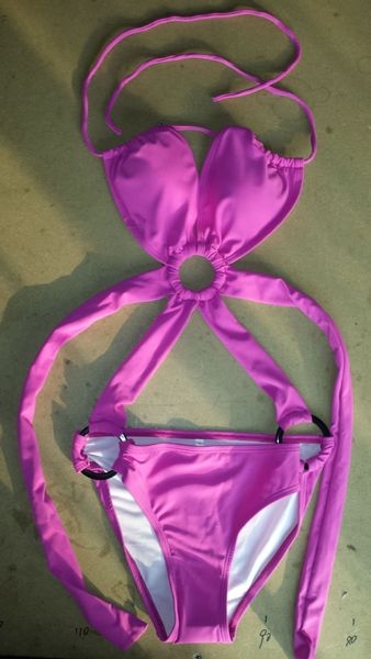 Οι γυναίκες, όλα σε ένα μαγιό