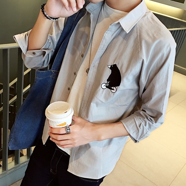 Λεπτά ανδρικά πουκάμισα ν με τρισδιάστατη διακόσμηση - άσπρο, γκρι και μπλε χρώμα