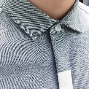 Мъжки ризи тип Слим - в бял и сив цвят.