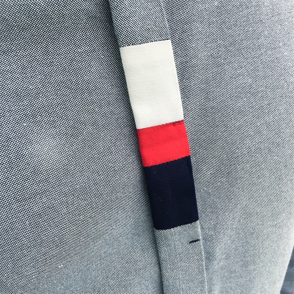 Λεπτά ανδρικά πουκάμισα  - λευκό και γκρι χρώμα