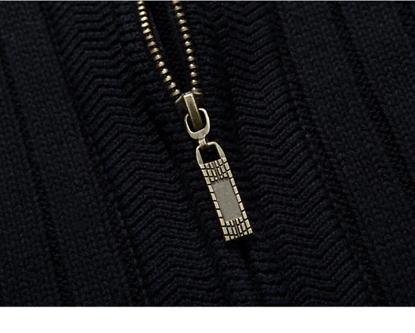 Ανδρική αθλητιήό κομψή ζακέτα σσε τρία χρώματα με φερμουάρ.