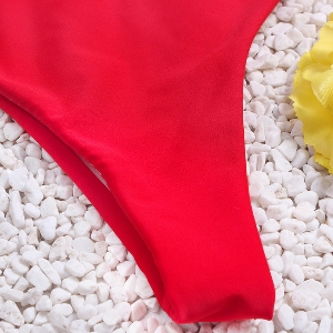 Дамски бански костюм стилен в червен цвят
