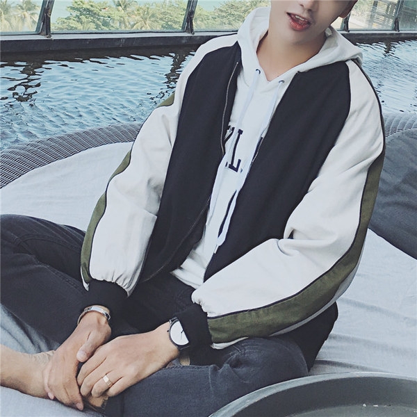 Αθλητικό μπουφάν για άντρες σε ευρύ μοτίβο, διαφανές σε μαύρο και γκρι χρώμα