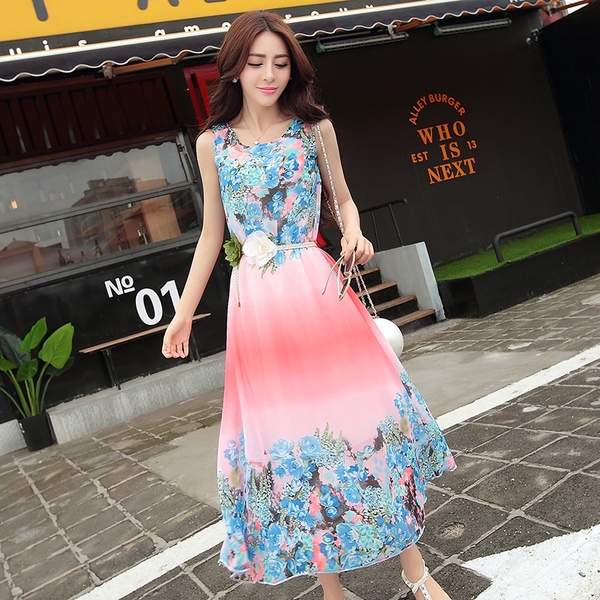 Πολύχρωμο κυρίες καλοκαίρι φορέματα με floral μοτίβα σε τέσσερις κορυφαίο μοντέλο με κυρίαρχα χρώματα: ροζ, κίτρινο, πορτοκαλί ή