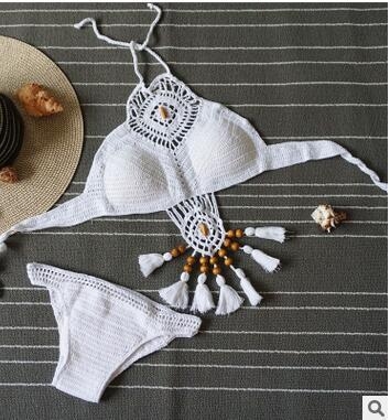 Οι γυναίκες πλεκτό μαγιό λευκό και καφέ