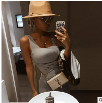 Κυρίες φόρεμα μέχρι τα γόνατα σε διάφορα χρώματα