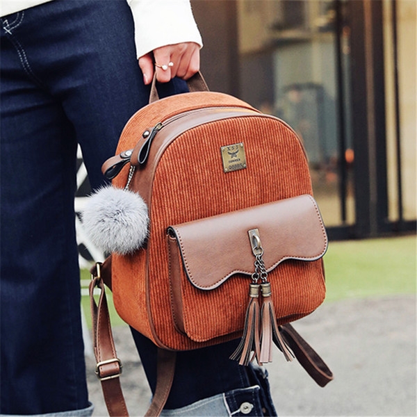 Κομψό κυρίες σακίδιο σε δύο χρώματα με ρουφηξιά.