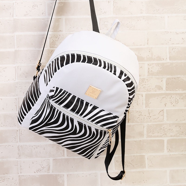 Κυρίες σακίδιο σε διάφορα χρώματα κατάλληλα για καθημερινή χρήση ή ταξίδια