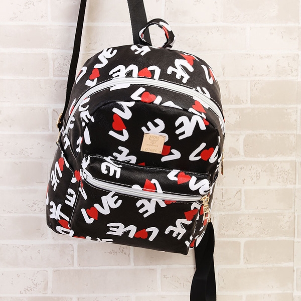 Κυρίες σακίδιο σε διάφορα χρώματα κατάλληλα για καθημερινή χρήση ή ταξίδια