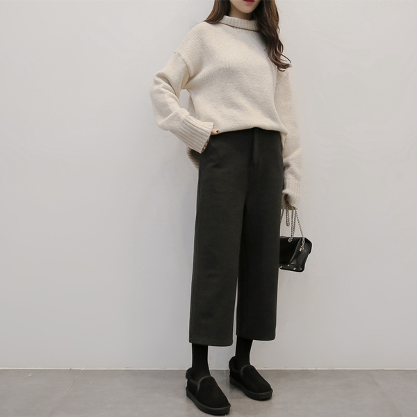 παντελόνια φθινόπωρο-χειμώνα γυναικών 7/8 σε μαύρο και σκούρο γκρι χρώμα