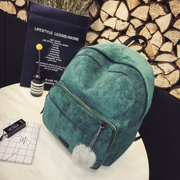 Κυρίες σακίδιο ύφασμα - μικρά και μεγάλα μεγέθη σε πέντε χρώματα.