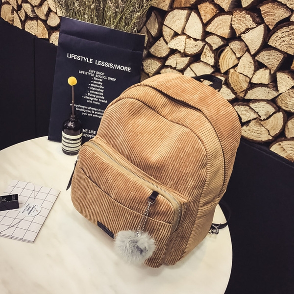 Κυρίες σακίδιο ύφασμα - μικρά και μεγάλα μεγέθη σε πέντε χρώματα.