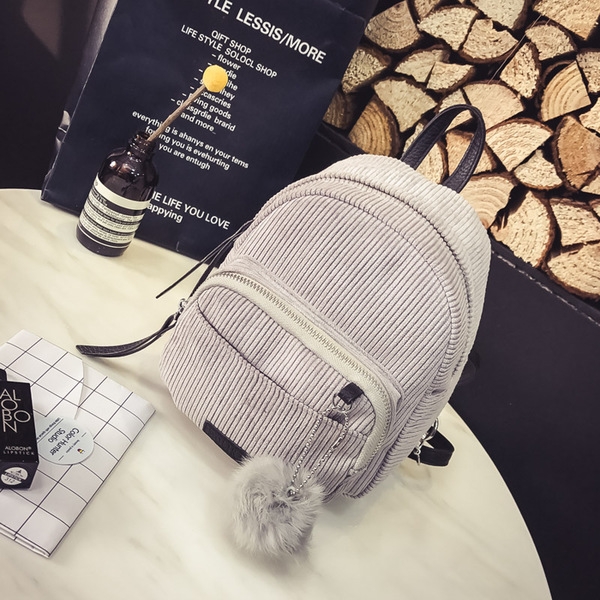 Κυρίες σακίδιο ύφασμα - μικρά και μεγάλα μεγέθη σε πέντε χρώματα.