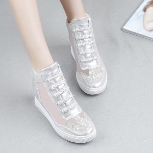 Дамски блестящи обувки на платформа с мрежеста част