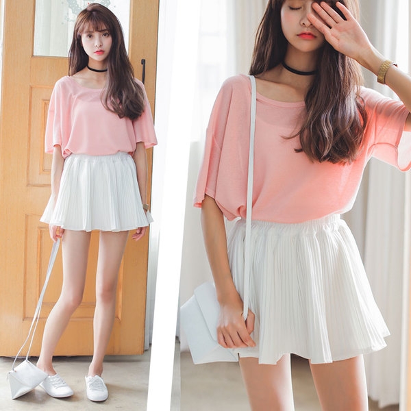 φούστα κομψό κυρίες σε μαύρο και άσπρο