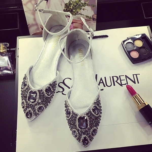 Γυναικεία παπούτσια με πέτρες και λουράκι σε μαύρο και γκρι χρώμα