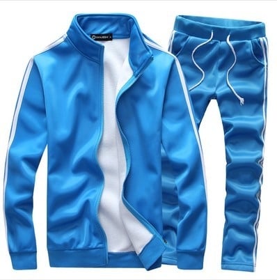 Ανδρική αθλετική φόρμαγια την  άνοιξη και  το φθινόπωρο σε δύο μέρη σε μπλε, κόκκινο, μαύρο, άσπρο χρώμα για το  σπορ και καθημε