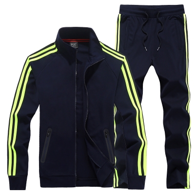 Ανδρική αθλετική φόρμαγια την  άνοιξη και  το φθινόπωρο σε δύο μέρη σε μπλε, κόκκινο, μαύρο, άσπρο χρώμα για το  σπορ και καθημε