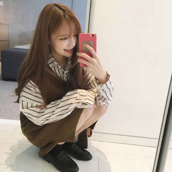 Οι γυναίκες που από 2 μέρη φόρεμα πουκάμισο και το γόνατο μήκος πράσινο χρώμα