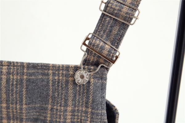 Κυρίες κομψό φόρεμα σε καρό χρώμα σε μπεζ, σκούρο μπλε, γκρι και πράσινο