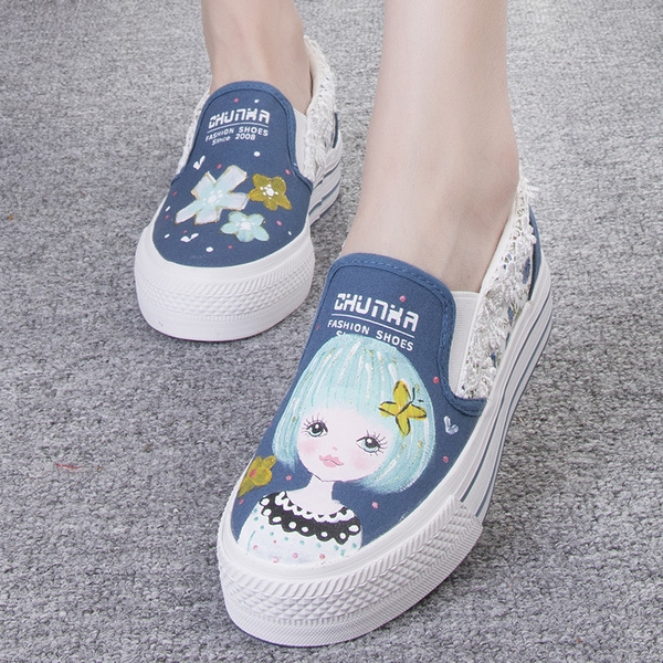 Γυναικεία παπούτσια για την άνοιξη και το φθινόπωρο σε τρία μοντέλα