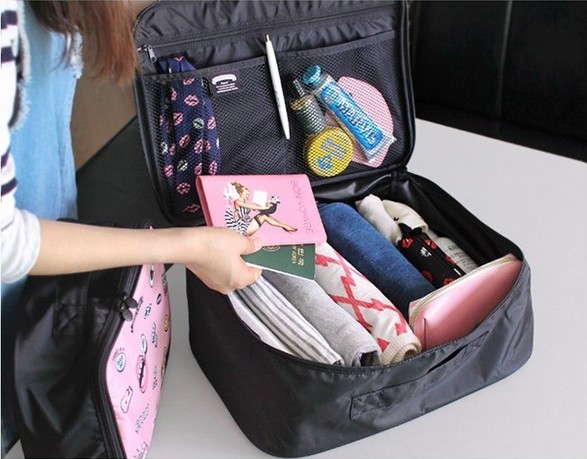 Μίνι τσάντα κατάλληλη για την καθημερινή ζωή και τη διατήρηση από τα πιο σημαντικά πράγματα