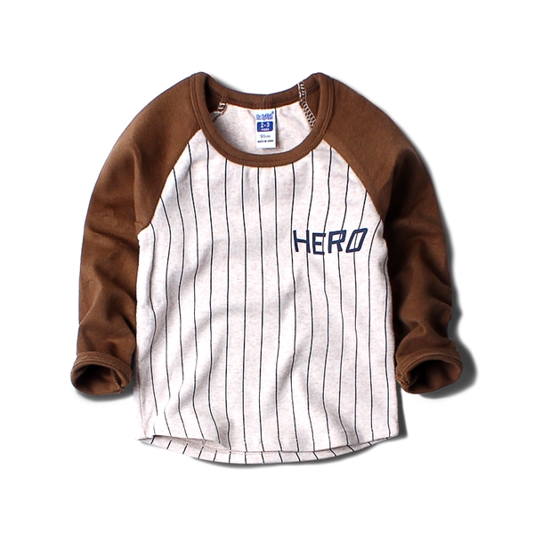 Παιδική μπλούζα για αγόρια με πολύχρωμα μανίκια σε σκούρο μπλε, κίτρινο και καφέ με  επιγραφή `Ήρωας`