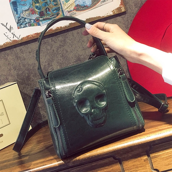 Дамска ежедневна чанта с отразяващ се череп в три цвята