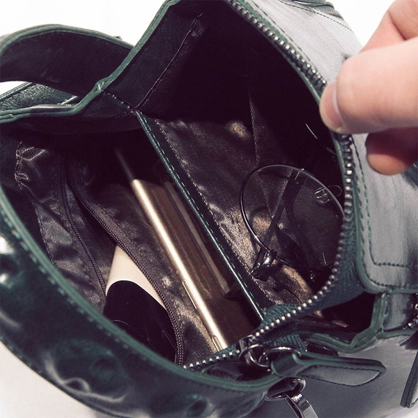 Дамска ежедневна чанта с отразяващ се череп в три цвята