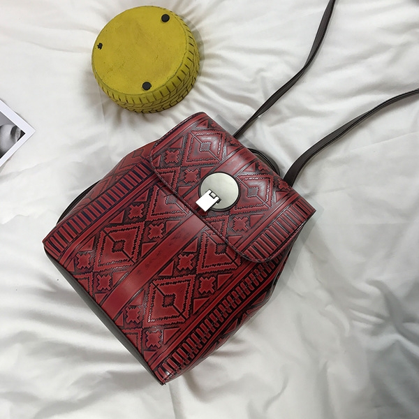 Γυναικείο ς σακίδιο ρετρό δερμάτινα σε τρία χρώματα