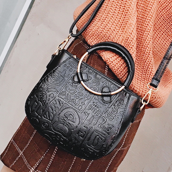 Οι γυναίκες το καλοκαίρι ψηλά τακούνια με φερμουάρ και πλέγμα πλευρά