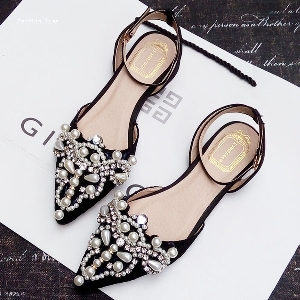 Дамски официални обувки с камъни и заострена предна част