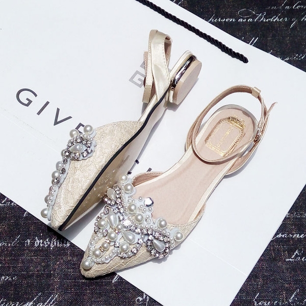 Γυναικεία επίσημα  παπούτσια με πέτρες 