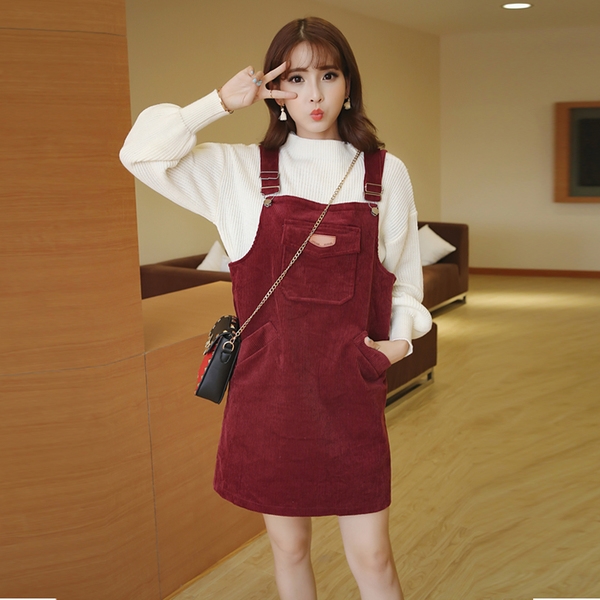 Οι γυναίκες jumpsuit με πουκάμισο σε μαύρο, καφέ, ροζ και κόκκινο μήκος γόνατο