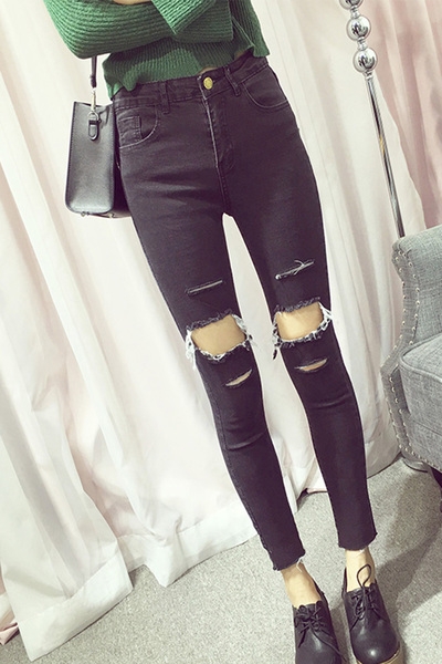 Κομψά  γυναικεία τζιν σε μαύρο και μπλε χρώμα