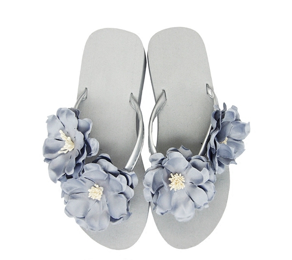 Γυναικείες  παντόφλες σε γκρι με λουλούδια και δύο τύπους ύψους πλατφόρμας - 3,5cm και 7cm