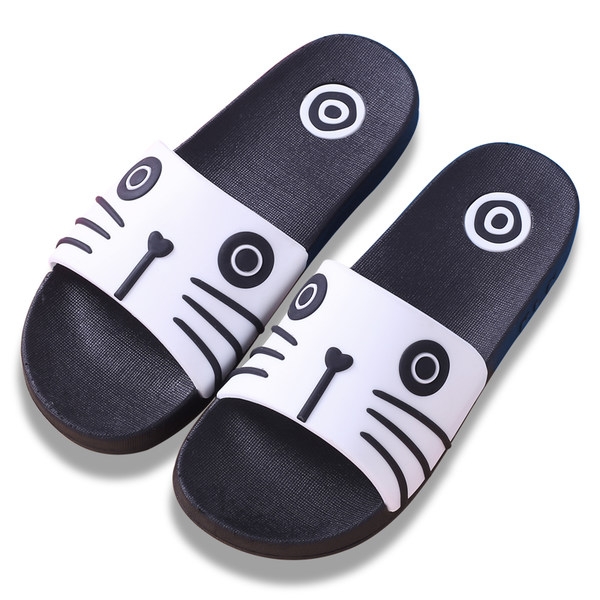 Unisex παντόφλες από καουτσούκ με εικόνες σε λευκό και μαύρο χρώμα