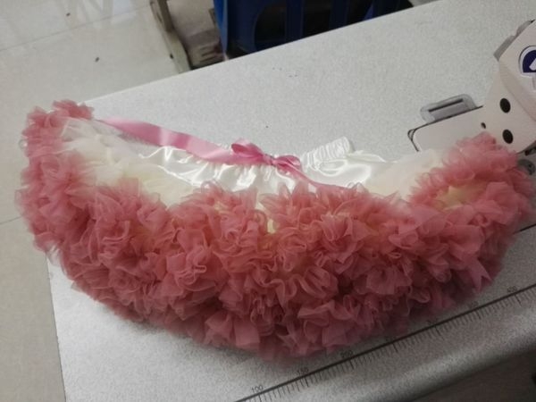 Διαφανής φούστα για κορίτσια σε μια ποικιλία χρωμάτων και αποχρώσεων