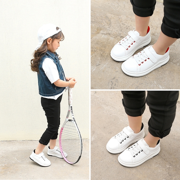 Παιδικά αθλητικά παπούτσια για αγόρια και κορίτσια.