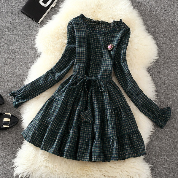 Κυρίες άνοιξη φόρεμα σε τρία χρώματα φωλιάζουν κουτιά