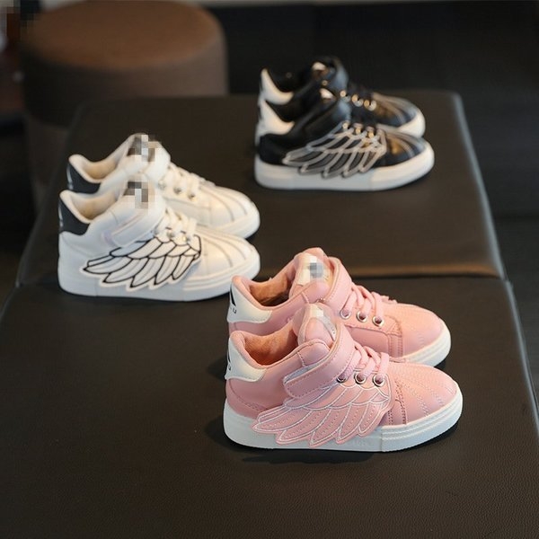 Παιδικά αθλητικά παπούτσια για κορίτσια και αγόρια σε τρία χρώματα