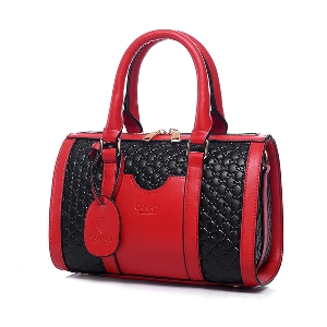 Дамски интересни чанти в различни цветови комбинации черно-бяла, черно-червена, златиста и други топ модели