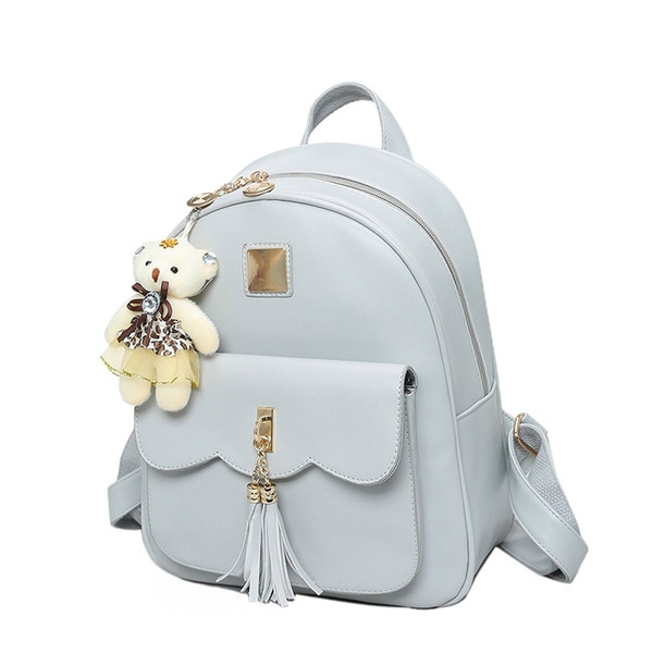 Γυναικείο σακίδιο με τα αξεσουάρ σε τρία χρώματα