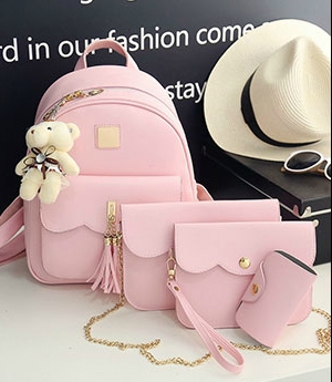 Γυναικείο σακίδιο με τα αξεσουάρ σε τρία χρώματα