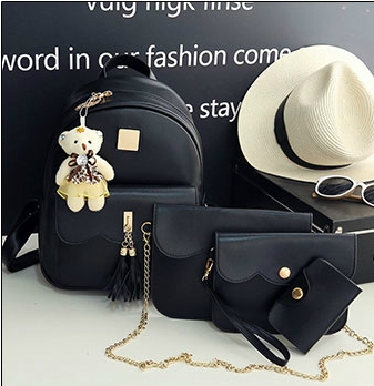 Γυναικείο σακίδιο με τα αξεσουάρ σε τρία χρώματα