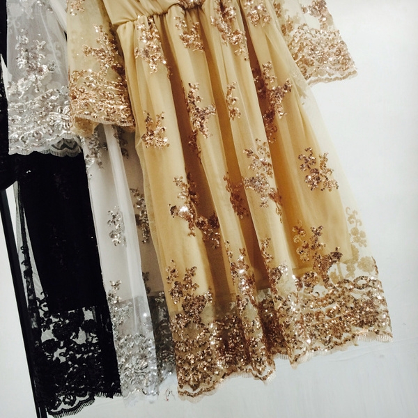 Κυρίες σιφόν φόρεμα με δαντέλα: Χρυσό, Ασημί, Μαύρο